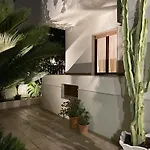 Tap - In Independent House With Private Garden * אלגהרו