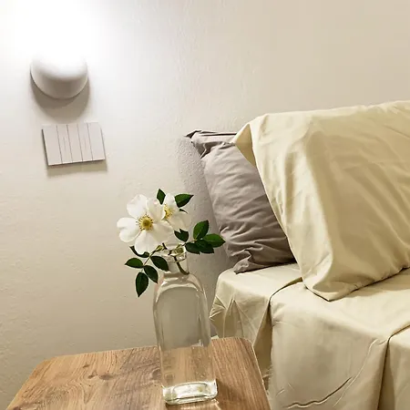 Tap - In Independent House With Private Garden *